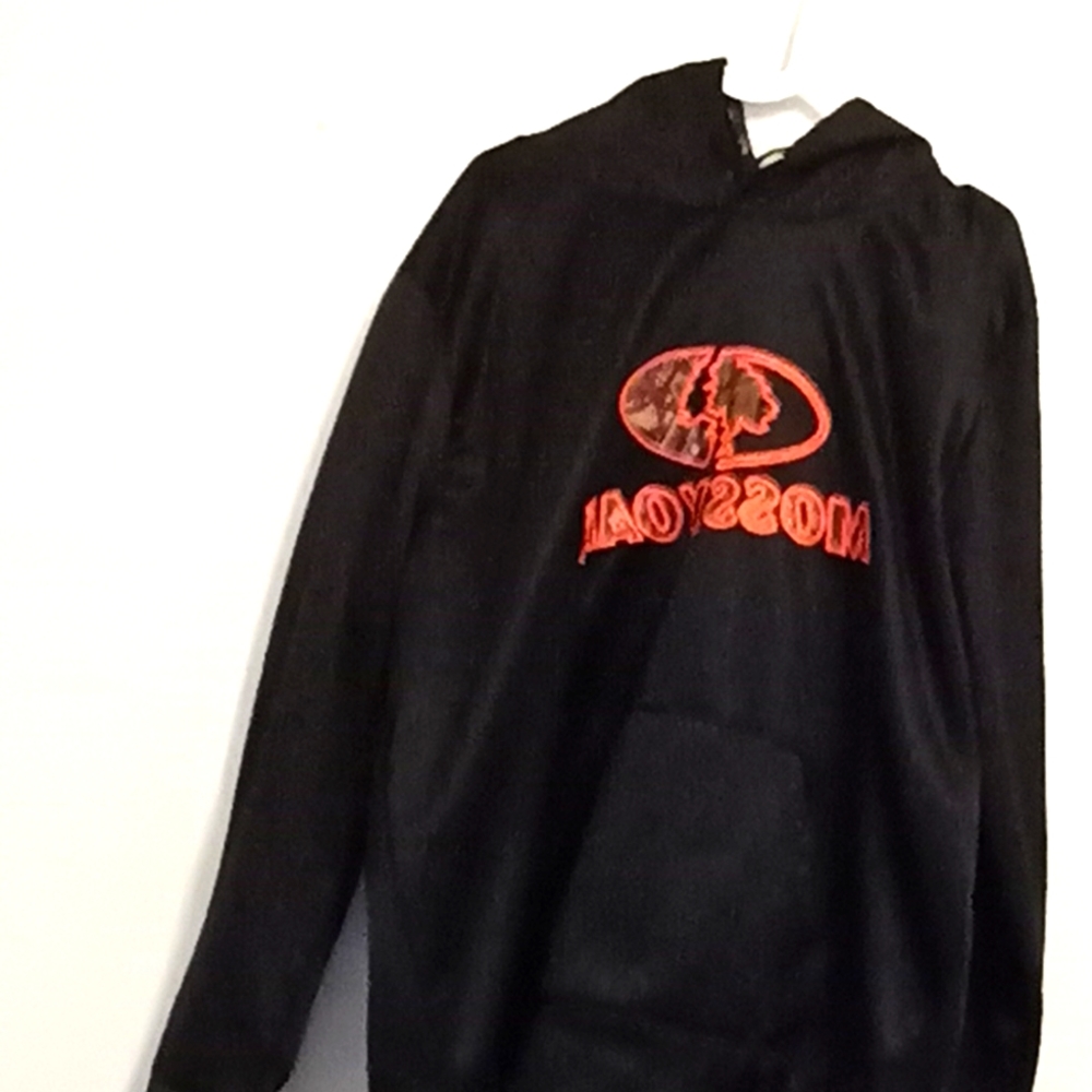 New Mossy Oak Pull Over